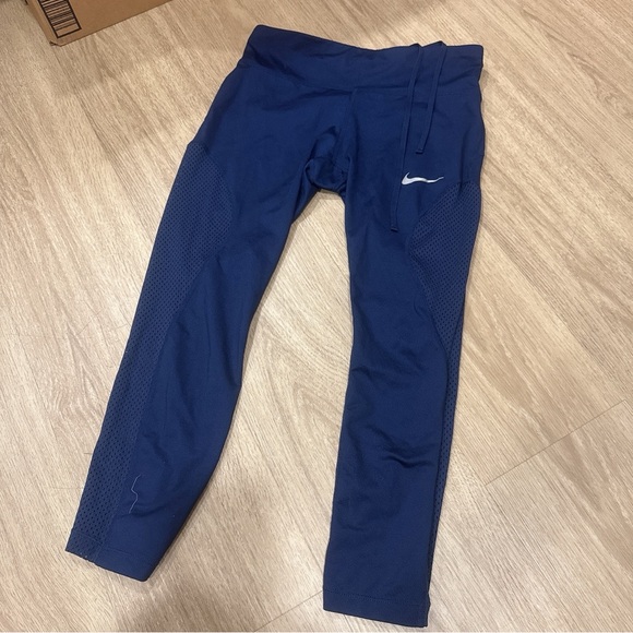 Nike Dri-FIT Navy Leggings - Picture 1 of 2
